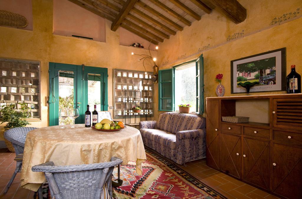Agriturismo & Winery Il Bacio Tavarnelle Val di Pesa Room photo